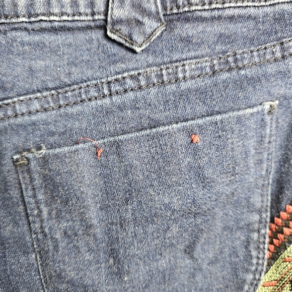 BDG Embroidered Denim Shorts 27 - Picture 7 of 7